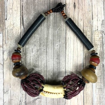 African necklace with big bone handmade by dazzling gypsy queen at www styletrash nl zalika