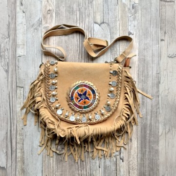 Banjara bag   beige suede met franje styletrashnl   17 12 029