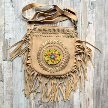 Banjara bag small   beige suede met franje styletrashnl   17 12 035