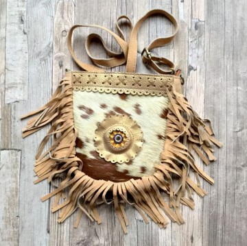 Banjara bag small   beige suede met vacht en franje styletrashnl   17 12 055