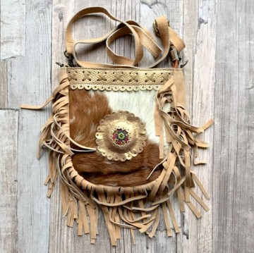 Banjara bag small   beige suede met vacht en franje styletrashnl   17 12 058