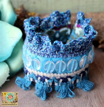 Armband stof blauw met transparante kralen @ StyleTrash.nl