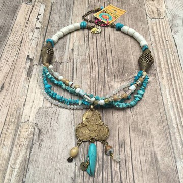 Prachtige ketting in turquoise en wit @ StyleTrash.nl