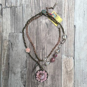 Bohemian gypsy necklace in white pink with vintage rose cabochon kiss from a rose 2 by dazzling gypsy queen at www styletrash nl