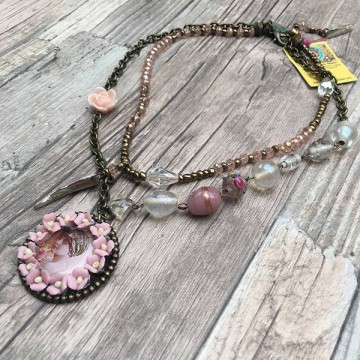 Gypsy ketting met roze roosjes @ StyleTrash.nl