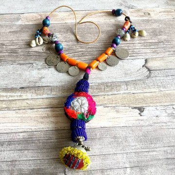 Boho banjara ketting lang met kralen en munten   styletrash nl 1607 02a