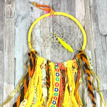 Boho Dromenvanger geel @ StyleTrash.nl