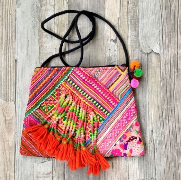Boho hmong fringed bag small  styletrashnl   4146 02