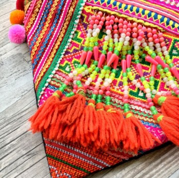 Boho hmong fringed bag small  styletrashnl   4146 02a