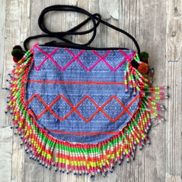Boho hmong fringed beaded bag small  styletrashnl   4166 09b