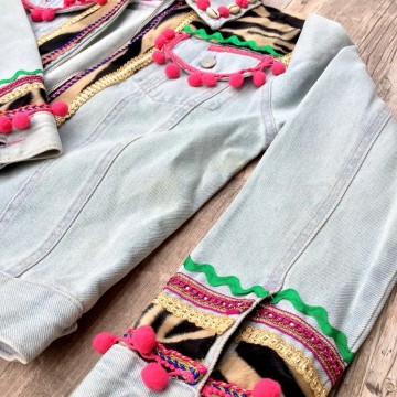 Boho jeans jacket   frida kahlo by dazzling gypsy queen  styletrashnl   jj 1805 005c