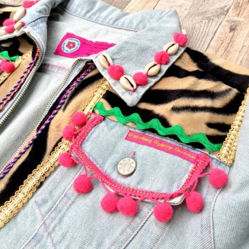Boho jeans jacket   frida kahlo by dazzling gypsy queen  styletrashnl   jj 1805 005d