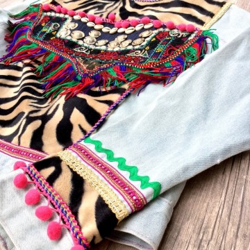 Boho jeans jacket   frida kahlo by dazzling gypsy queen  styletrashnl   jj 1805 005e