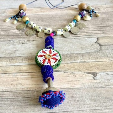 Boho Kuchi ketting met kralen, Tribal munten en Cowrie schelpen - 15B @ StyleTrash.nl