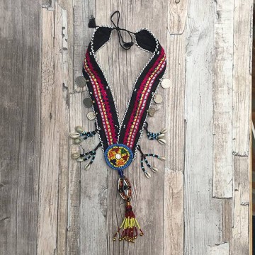 Gypsy Kuchi ketting met kraaltjes en Cowrie schelpen @ StyleTrash.nl