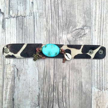 Gypsy suede armband by dazzling gypsy queen at www styletrash nl 02