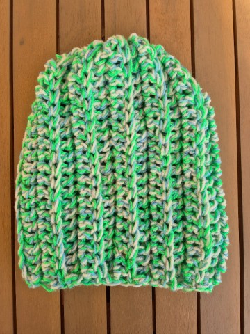 Handgemaakte beanie   groen creme blauw met koper draad   dazzling gypsy queen   wwwstyletrashnl