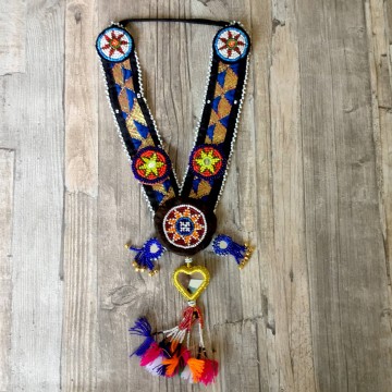 Handmade kuchi banjara ketting at www dazzlinggypsyqueen com 1605 01a