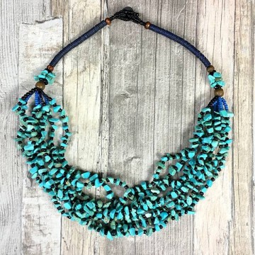 Gypsy ketting met turquoise Chip beads, African brass kralen @ StyleTrash.nl