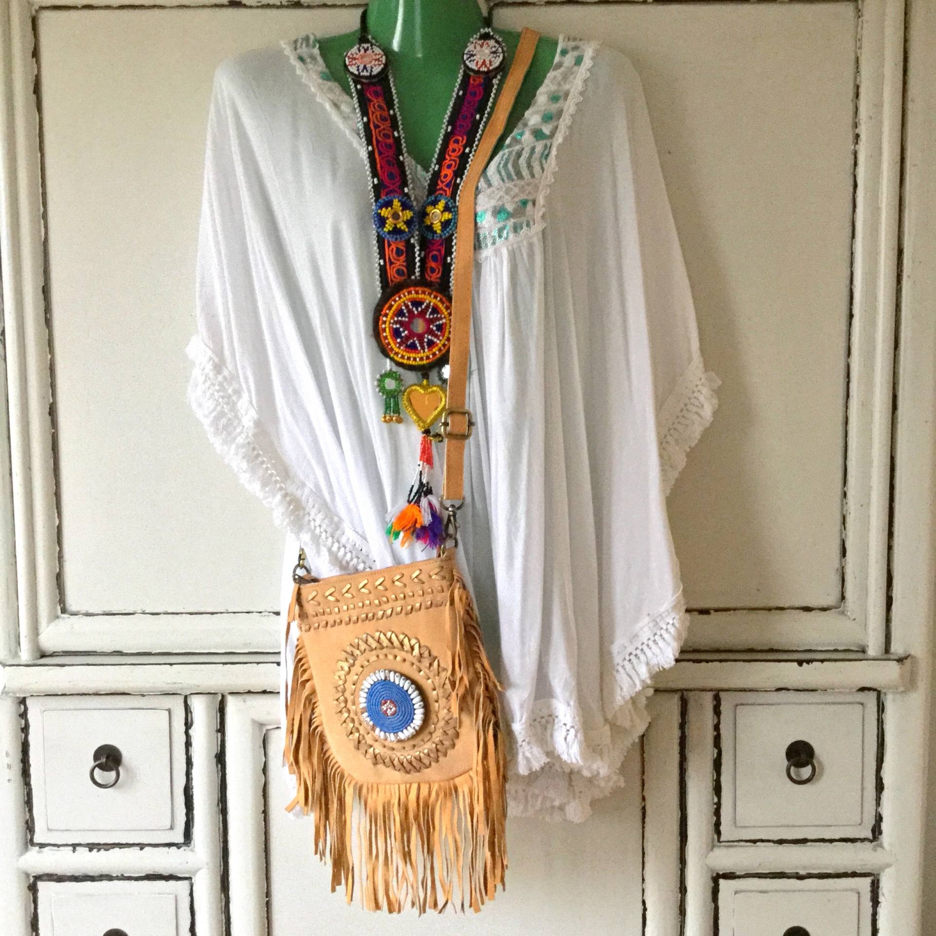 Banjara Tribal tasje - Gypsy Boho Ibiza tas van beige suede met - 040 - StyleTrash Online Boho Shop